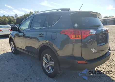 2015 Toyota Rav4 Xle z USA, uszkodzony, nr VIN JTMRFREV7FD160649